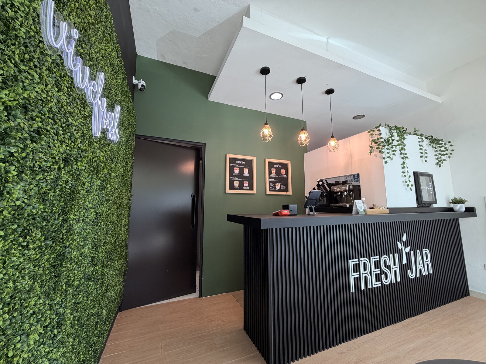 Mostrador de Fresh Jar en Plaza 32, Mérida